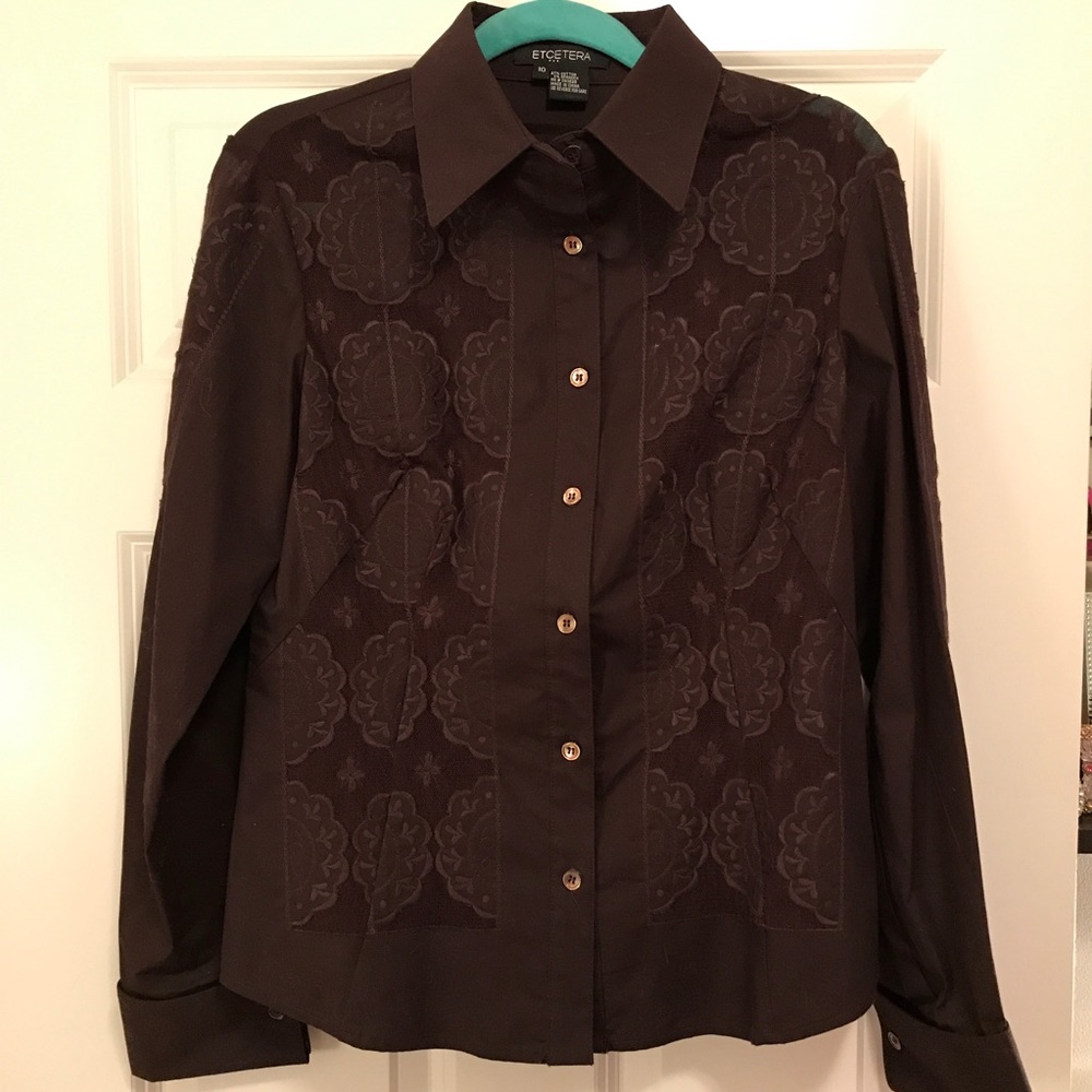 NWOT Etcetera Button Down Semi-Sheer Flower Detail